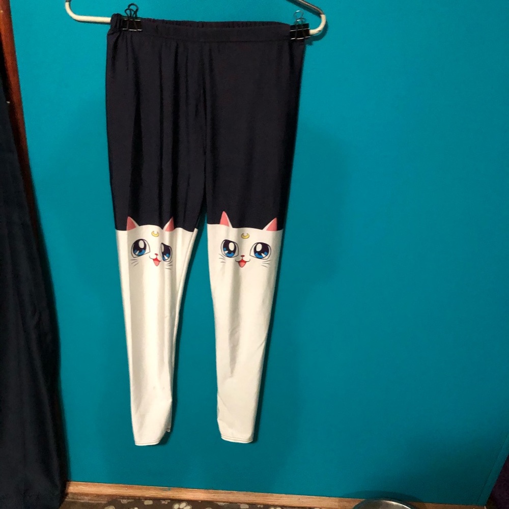 Sailor Moon leggings featuring Artemis the Cat